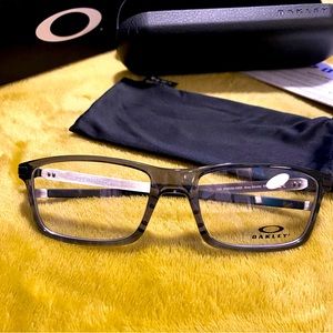 Oakley Pitchman OX8050
